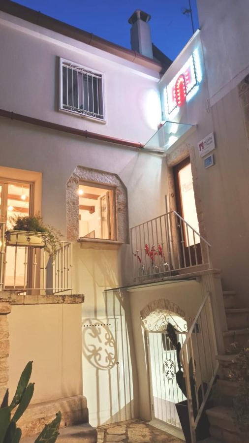 Antiche Mura Apartment Cielo di Puglia -2 matrimoniali, cucina,letto singolo e terrazzo Turi Esterno foto
