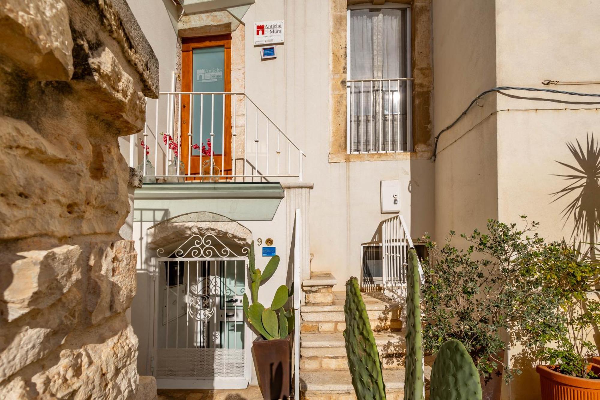 Antiche Mura Apartment Cielo di Puglia -2 matrimoniali, cucina,letto singolo e terrazzo Turi Esterno foto