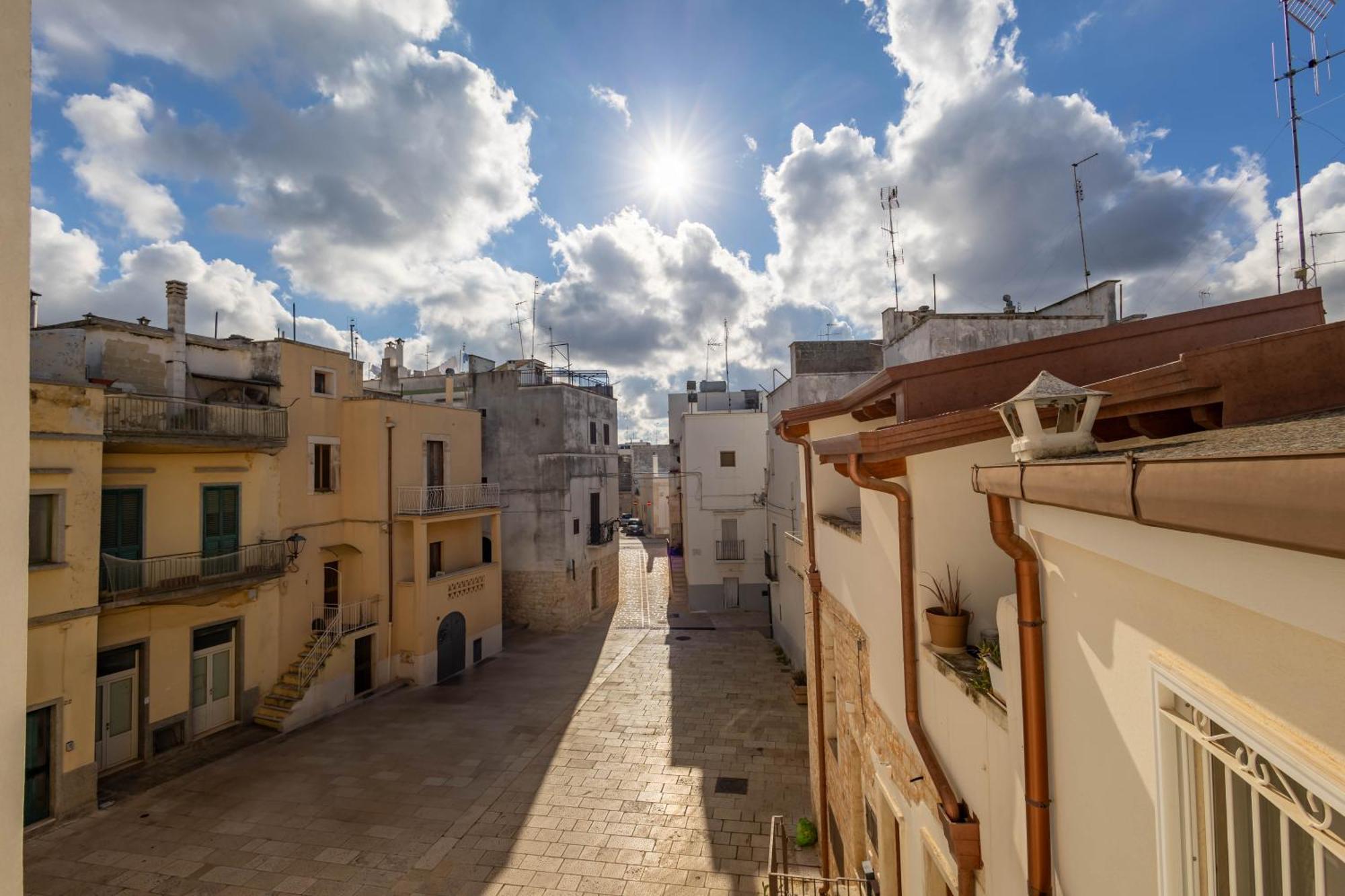 Antiche Mura Apartment Cielo di Puglia -2 matrimoniali, cucina,letto singolo e terrazzo Turi Esterno foto