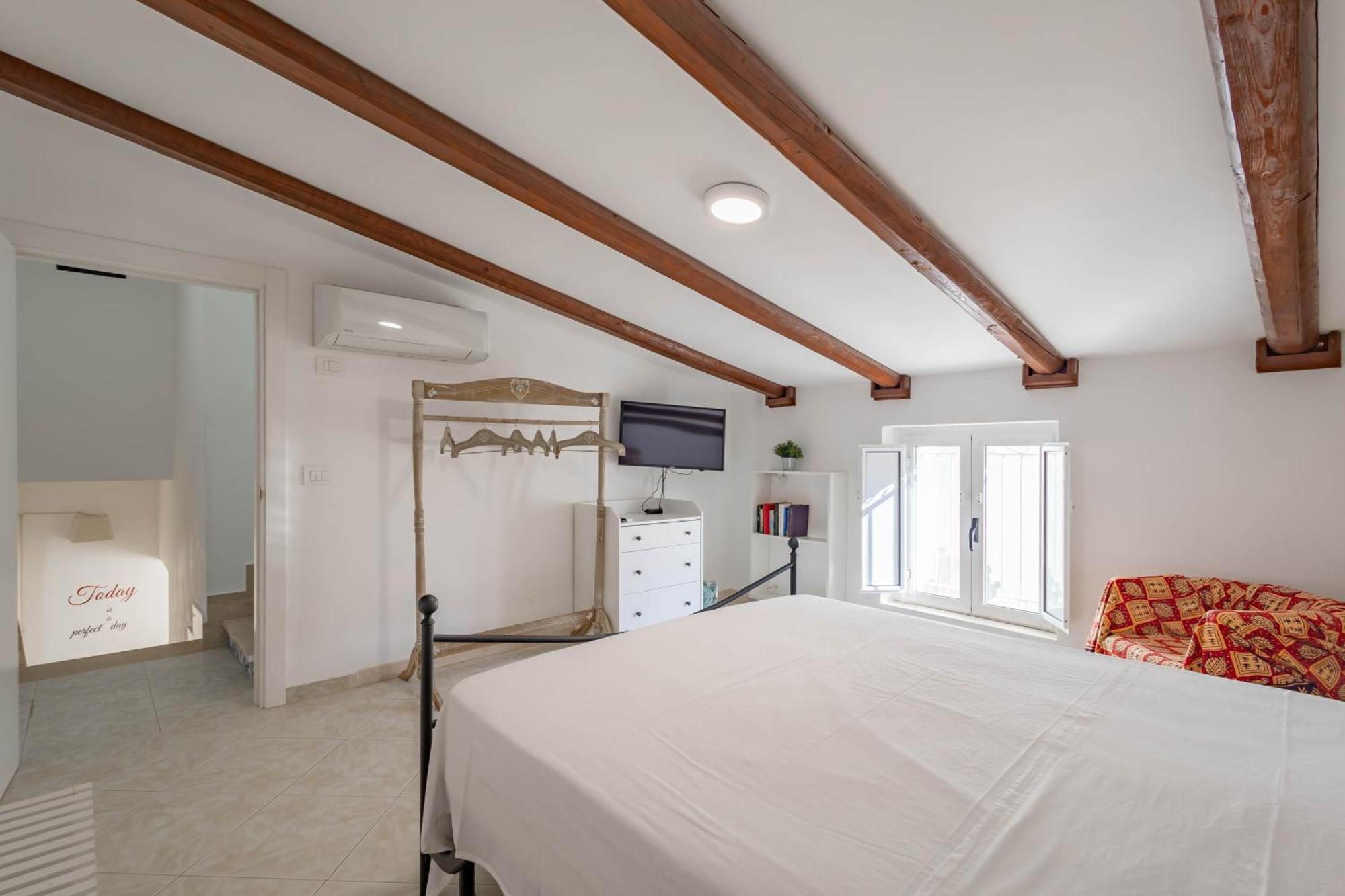 Antiche Mura Apartment Cielo di Puglia -2 matrimoniali, cucina,letto singolo e terrazzo Turi Esterno foto