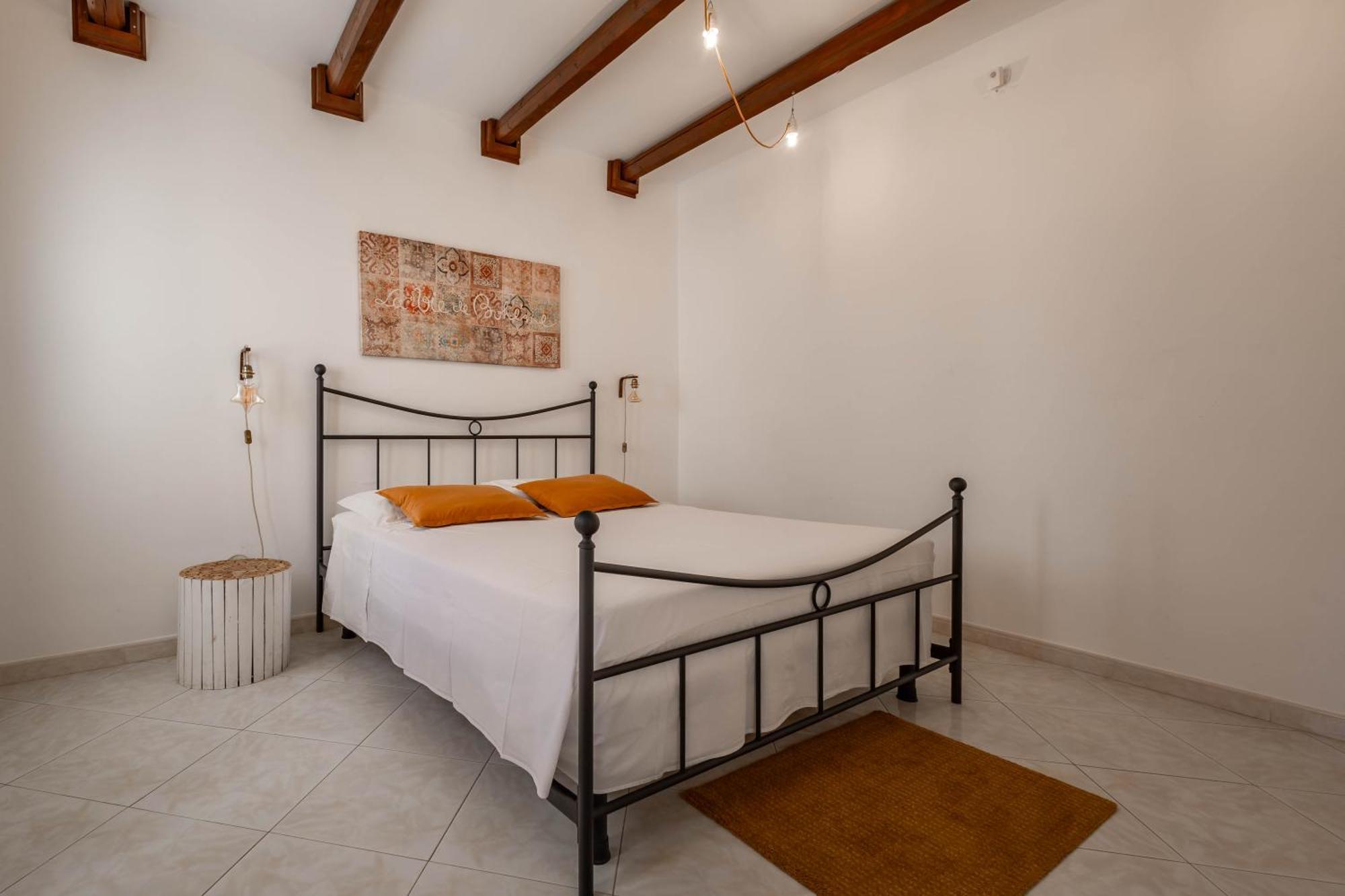 Antiche Mura Apartment Cielo di Puglia -2 matrimoniali, cucina,letto singolo e terrazzo Turi Esterno foto