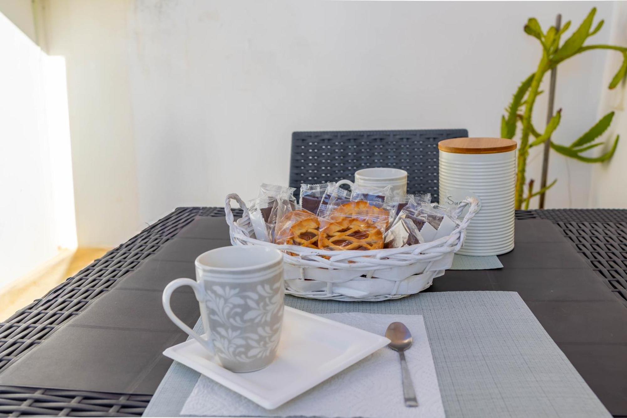 Antiche Mura Apartment Cielo di Puglia -2 matrimoniali, cucina,letto singolo e terrazzo Turi Esterno foto